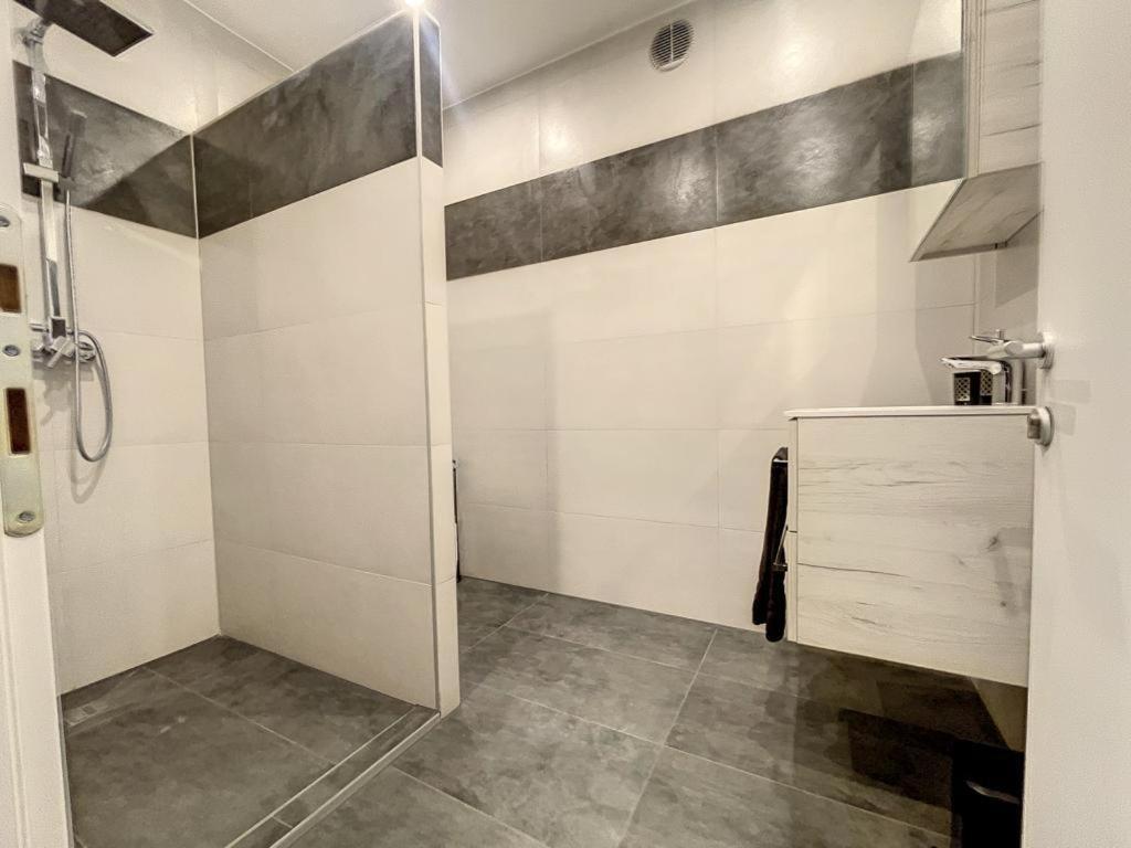 Appartement Moderne Avec Terrasse Et Piscine A Chatel Sur بيش المظهر الخارجي الصورة