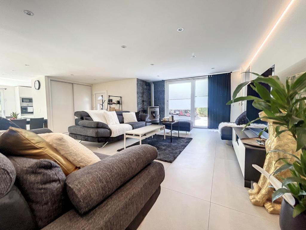 Appartement Moderne Avec Terrasse Et Piscine A Chatel Sur بيش المظهر الخارجي الصورة